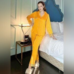 Vibrant Pajama Set, so silky